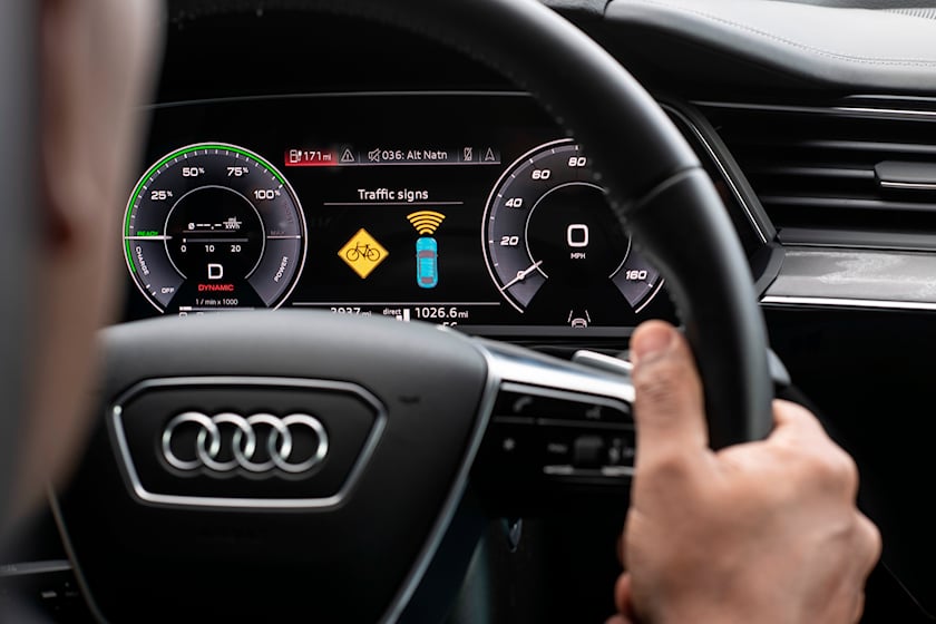 new-audi-safety-feature-will-be-warning-drivers-about-potential-hazards