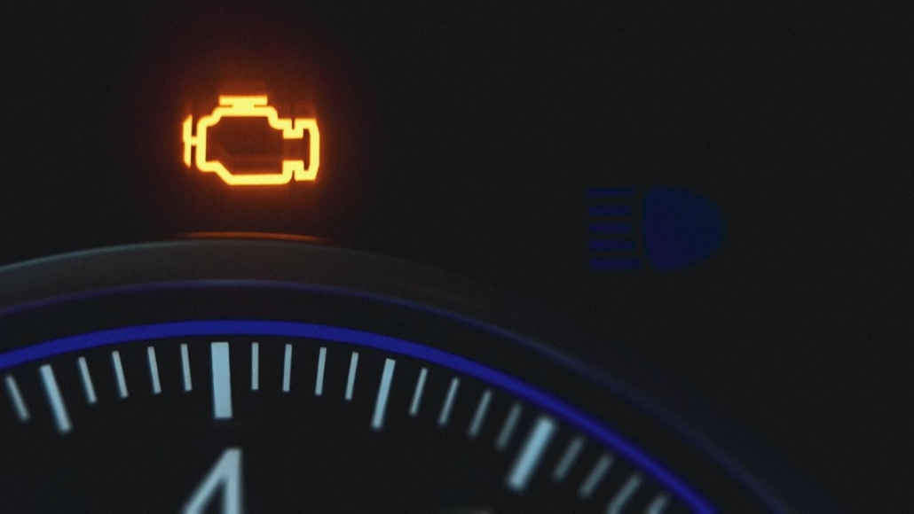 check-engine-light-is-one-of-the-major-signs-that-you-may-have-problems-with-knock-sensor